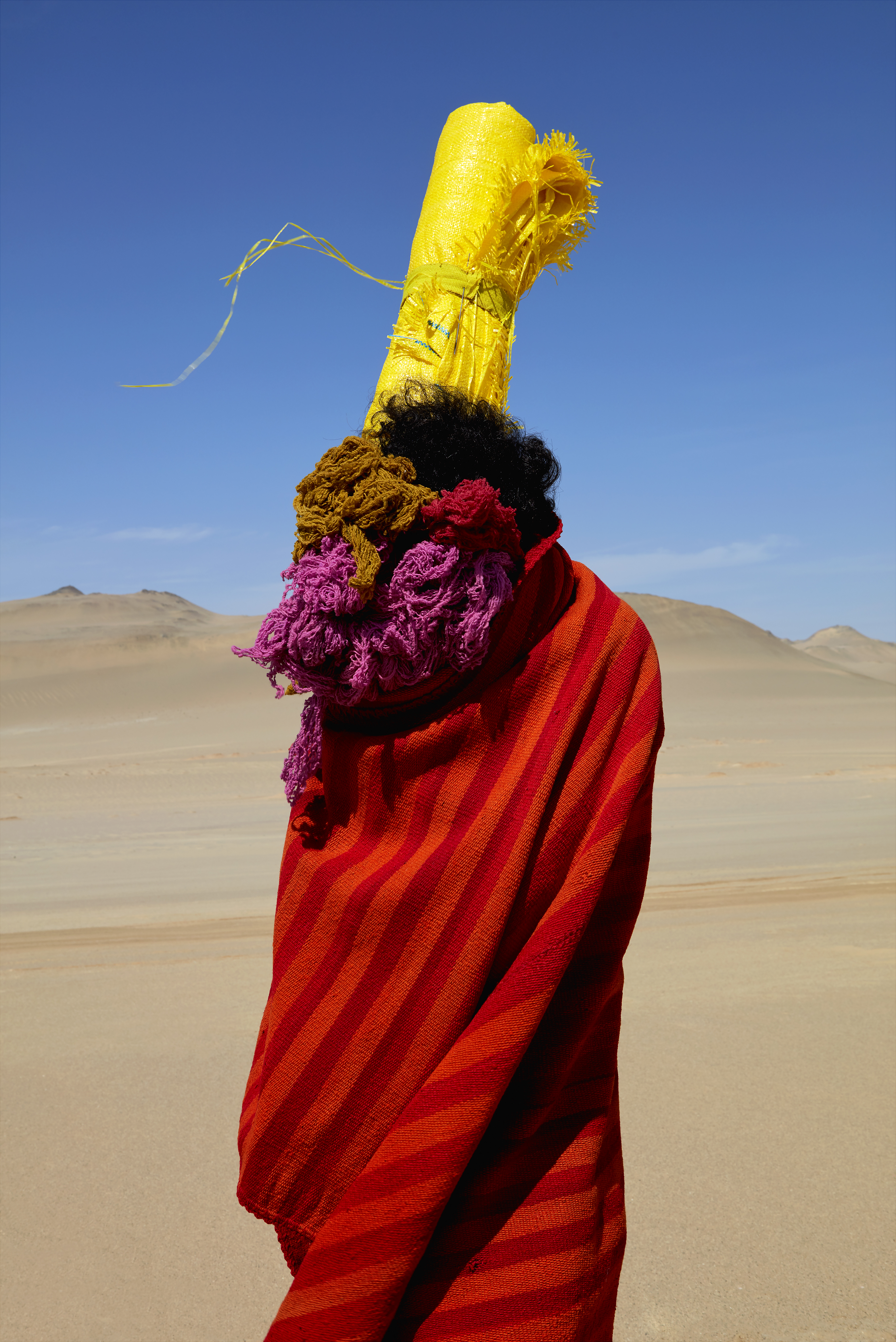 Lorenzo Vitturi, Manta, Cochinilla Dyed  Yarn, Polypropylene Sack, Body in  Paracas, 2019 Archival Pigment Print